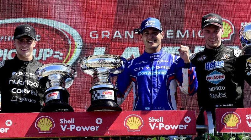 AZAR LE REGALA EL PRIMER TRIUNFO A FIAT